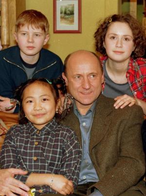 Rodzina zastępcza (1999)