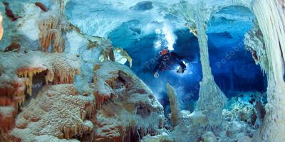 podwodna jaskinia filmy